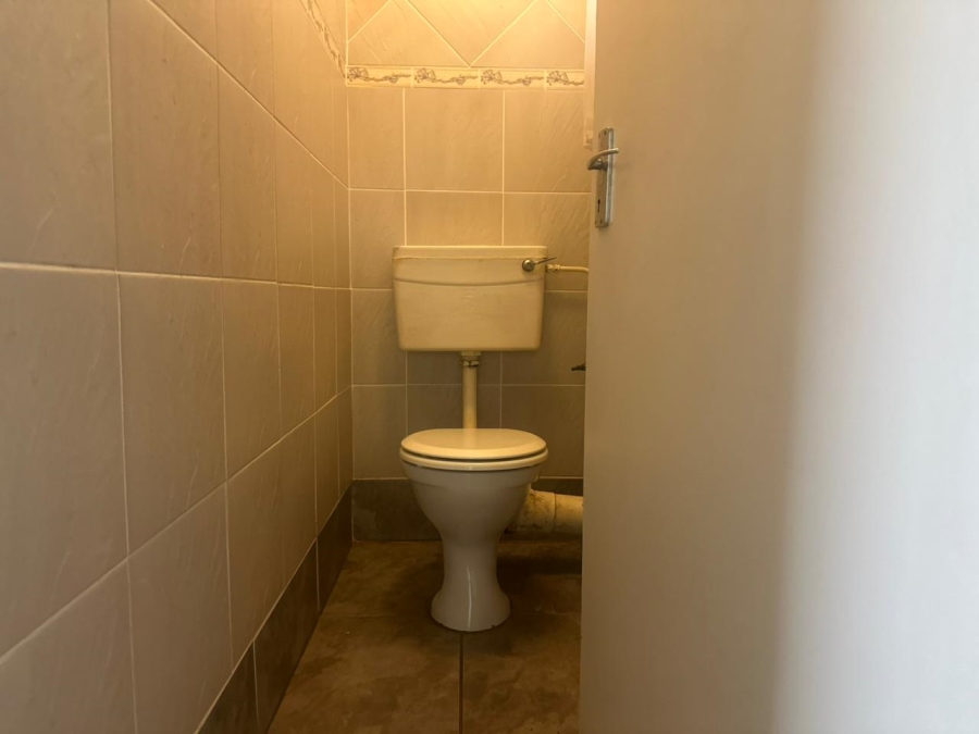 4 Bedroom Property for Sale in Heuwelsig Free State